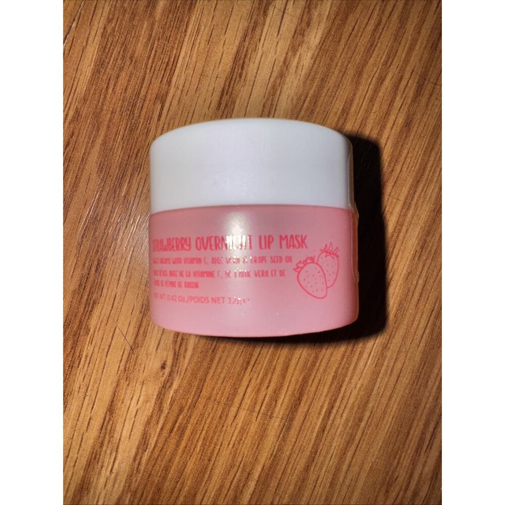 Super Sweet Dreams Strawberry Lip Mask - Vitamin E, Aloe Vera And Grape Seed .42